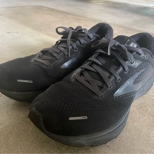 MEN BROOKS GTS 22 SIZE 11